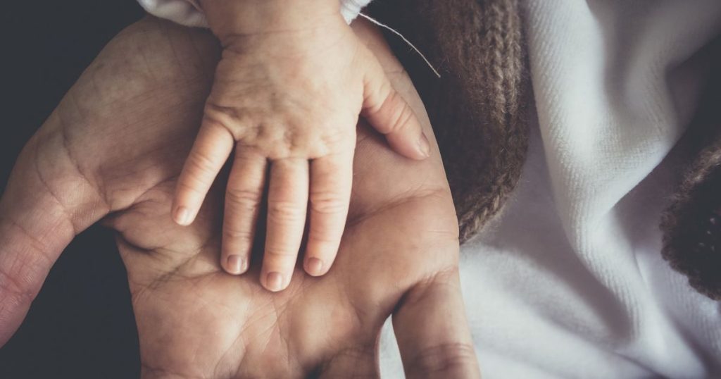如何與內在小孩和解？全面解析與常見問題QA