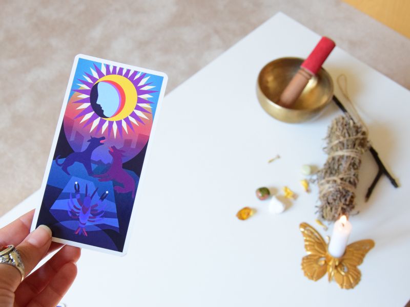靈性啟發：花牌占卜如何助你內在成長？解讀牌面，提升靈性生活